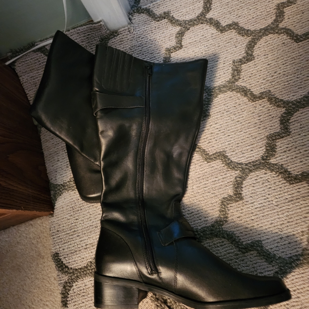 Elegant Black Women's Knee Boots 9M